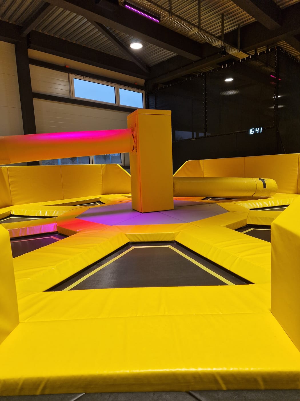 Cube Jump & Funpark
